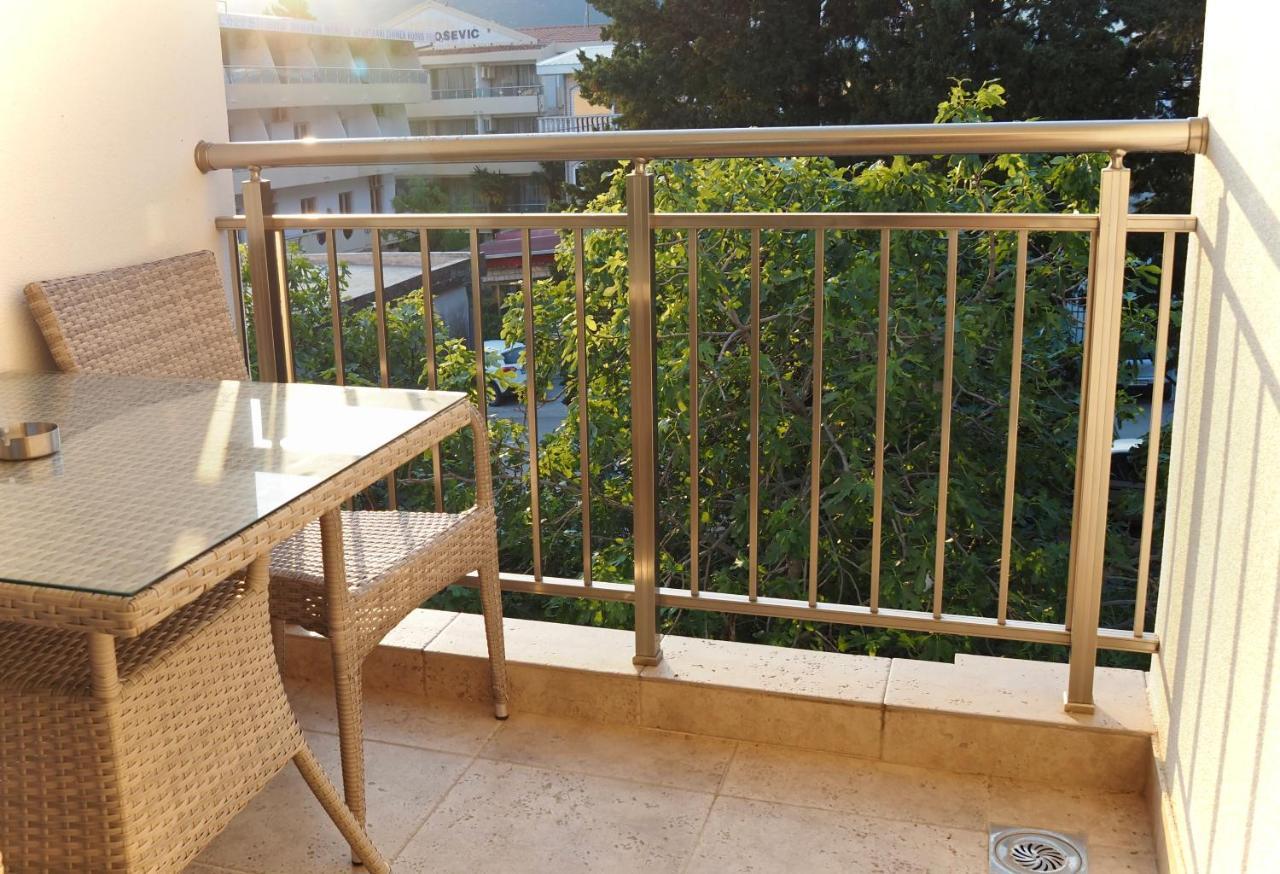 Urban Apartments Sutomore Exterior foto